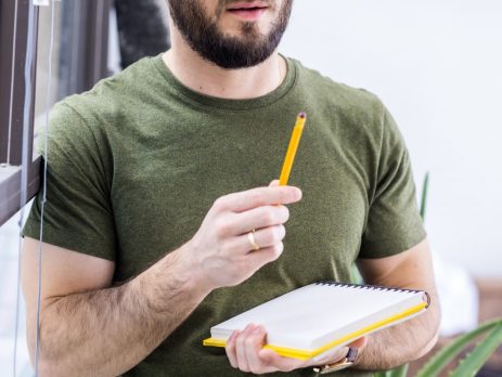 ריאיון עם תמיר מנדובסקי, מחבר הספר "השקעות לעצלנים"